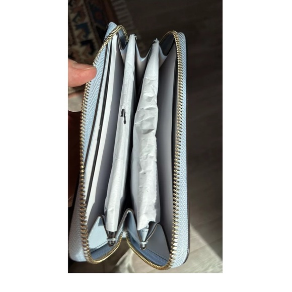 ♠️🐰NWT Kate Spade Boozy Bunny Blue Zippy Saffiano Leather Wallet - Picture 5 of 5